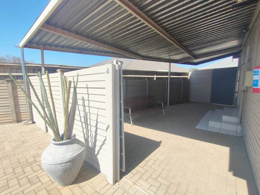 4 Bedroom Property for Sale in Fichardt Park Free State